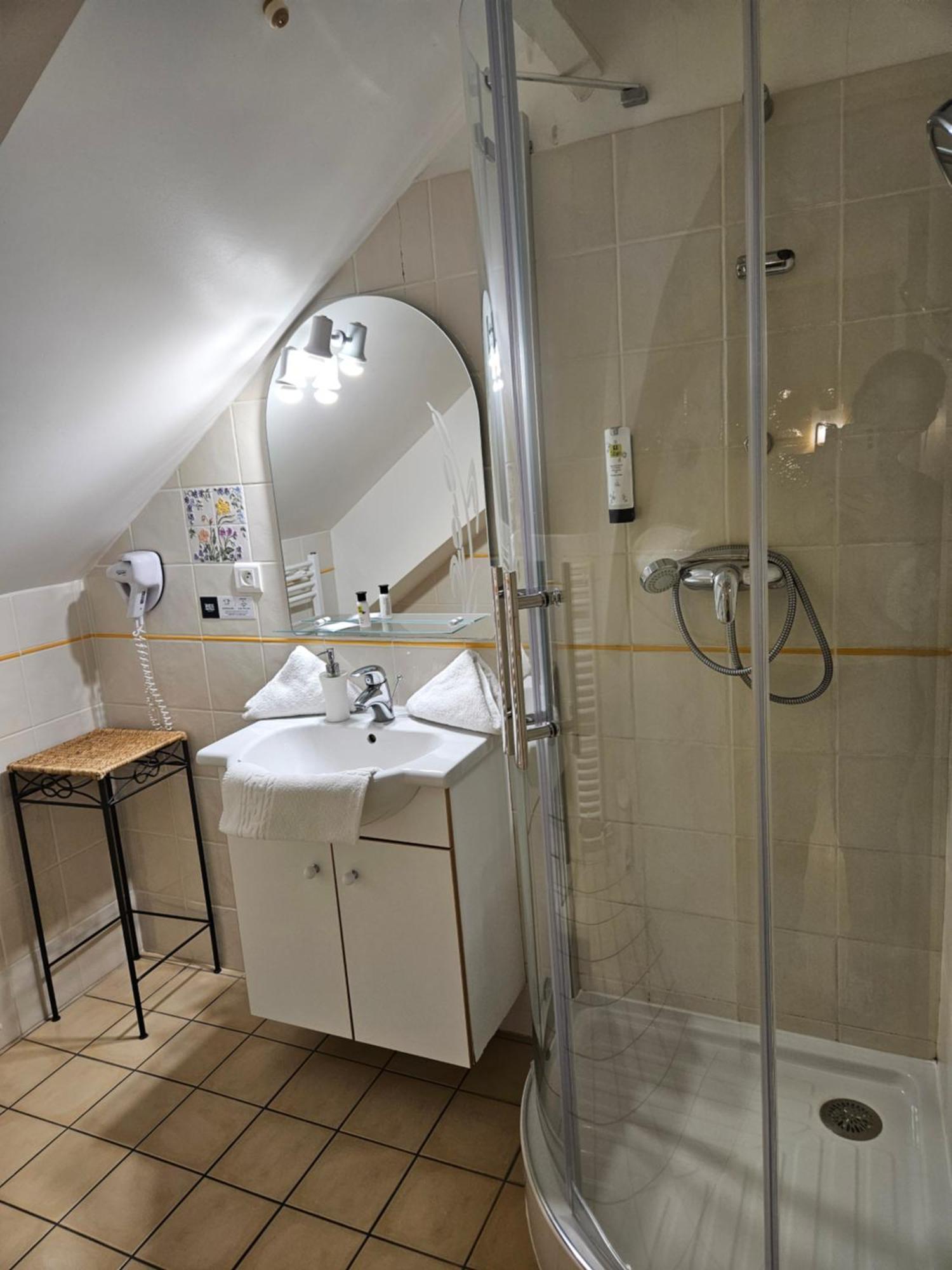 Hotel Le Mont Barral 3*